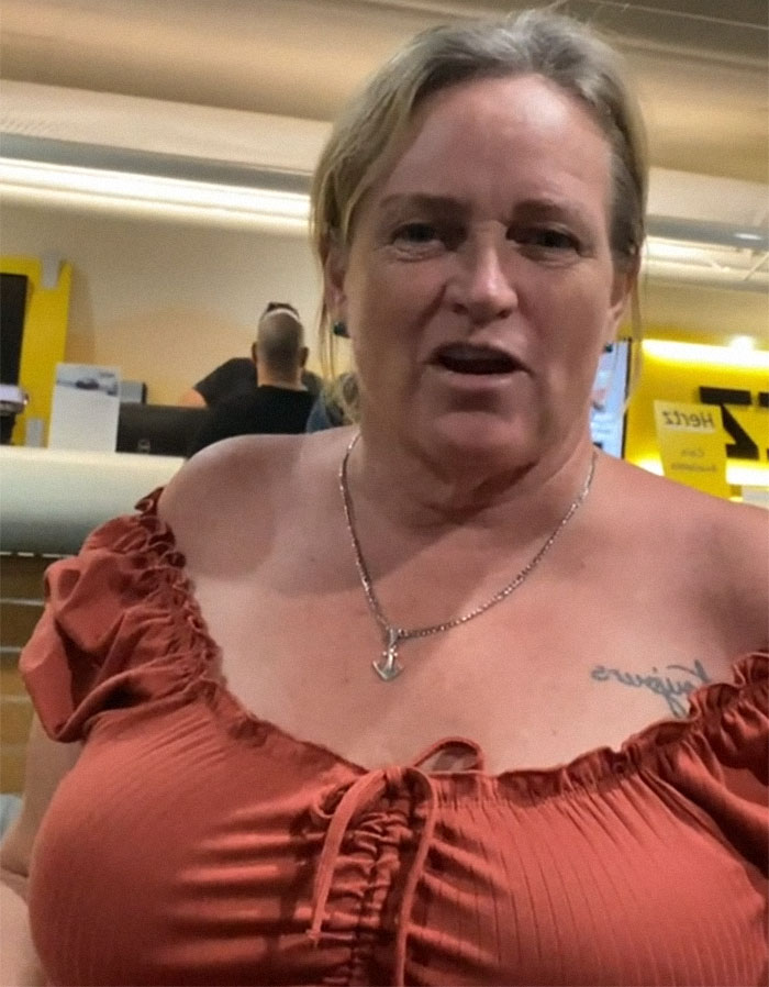 13 Random Strangers Rented A Van Together To Go On A Road Trip After Their Flight Got Canceled And Here's How It Went