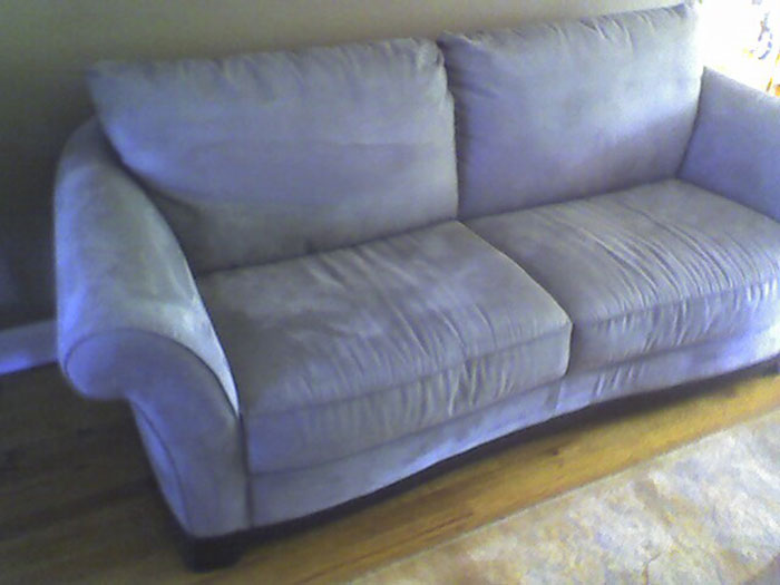 30 People Share Things That Are Not Worth It Or Even Dangerous To Buy Secondhand