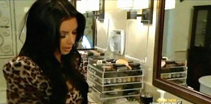 Someone Asks "What Are You Convinced People Are Pretending To Enjoy?" And 35 People Answer