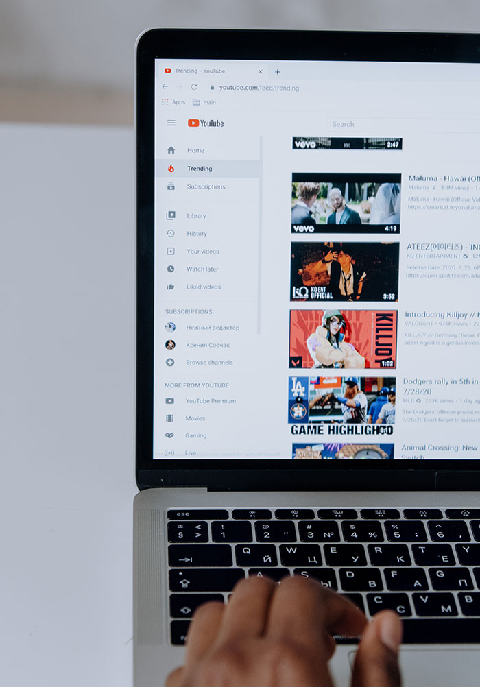 Someone Asks "What Are You Convinced People Are Pretending To Enjoy?" And 35 People Answer