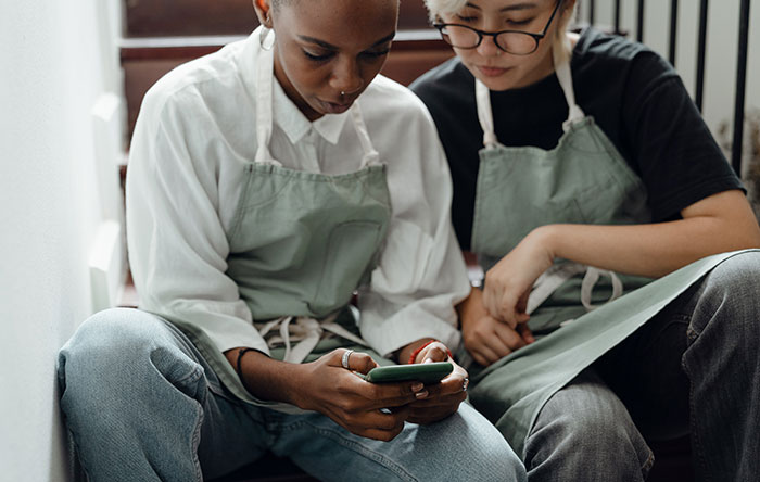 "¿De qué estás seguro de que la gente simula disfrutar?": 25 respuestas