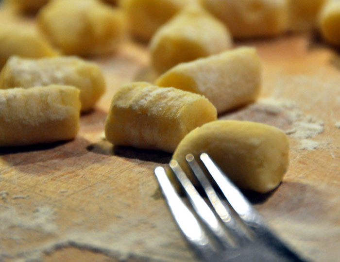 50 Budget Shoppers Share Their Best Tips And Tricks To Save Money On Food