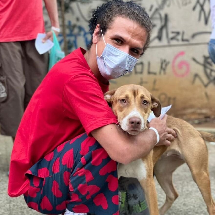 In Brazil, Dogs Make Homeless Children's Lives A Little Less Sad (30 Pics)