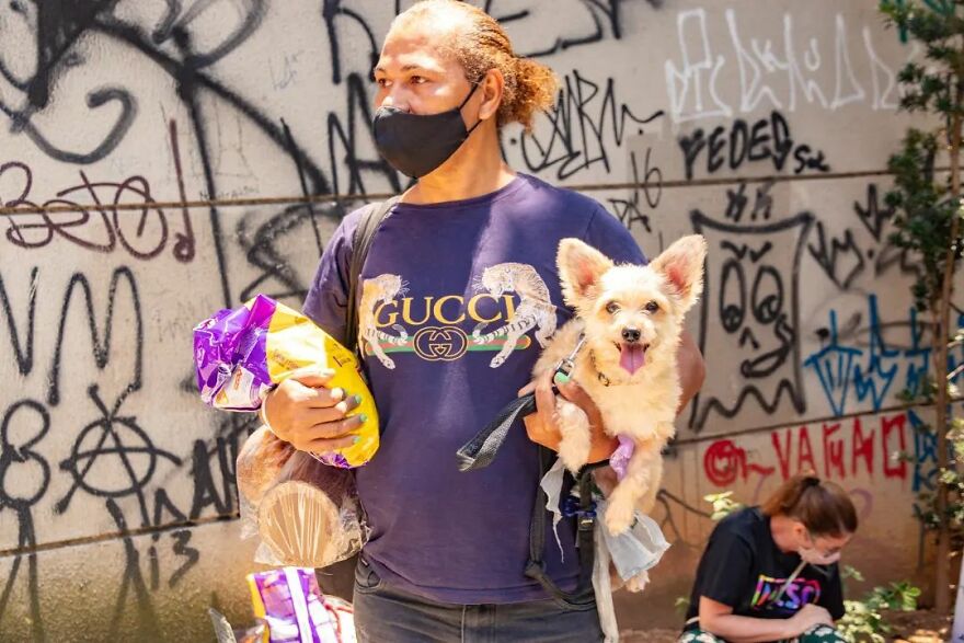 In Brazil, Dogs Make Homeless Children's Lives A Little Less Sad (30 Pics)