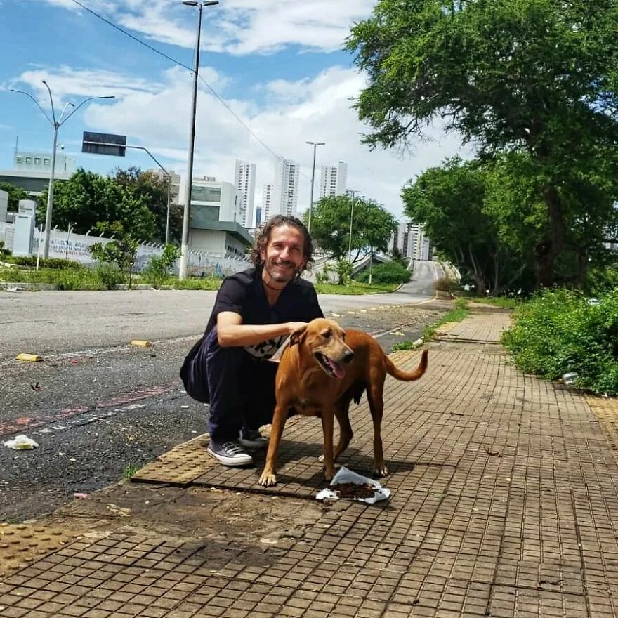 In Brazil, Dogs Make Homeless Children's Lives A Little Less Sad (30 Pics)