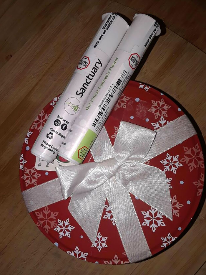 I Just Found This Christmas Gift From My Neighbor On My Steps