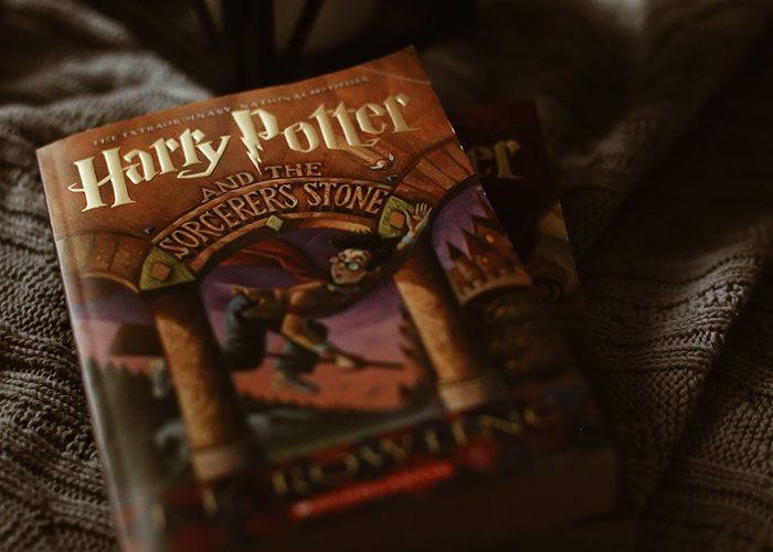 30 Weird And Disturbing Rules Parents Had Their Children Follow