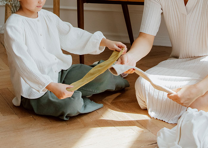 30 Weird And Disturbing Rules Parents Had Their Children Follow