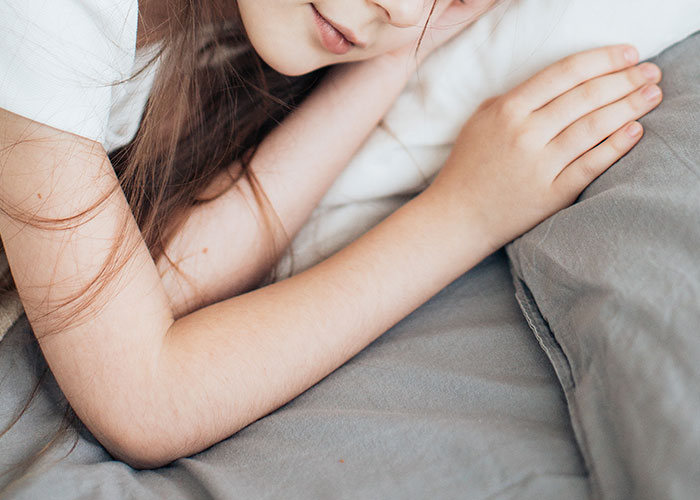 30 Weird And Disturbing Rules Parents Had Their Children Follow