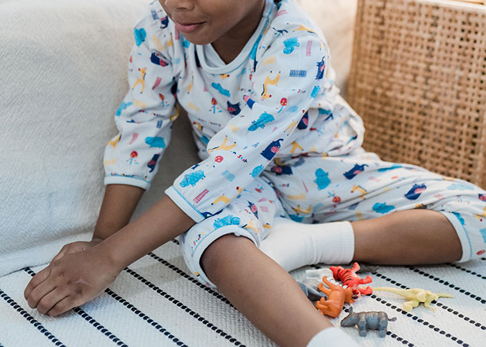 30 Weird And Disturbing Rules Parents Had Their Children Follow