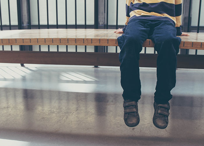 30 Weird And Disturbing Rules Parents Had Their Children Follow