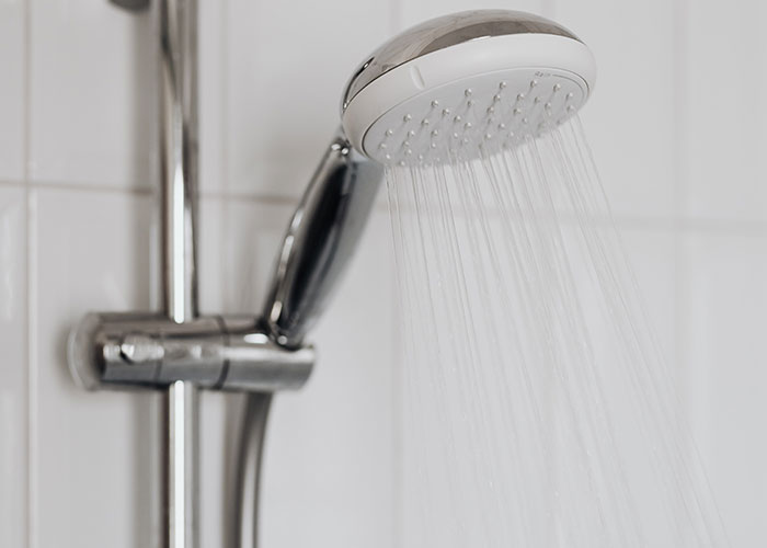 "Am I Gross, Yes Or No?": Woman's Controversial Showering Habits Spark Heated Debate On TikTok "Am I Gross, Yes Or No?": Woman's Controversial Showering Habits Spark Heated Debate On TikTok