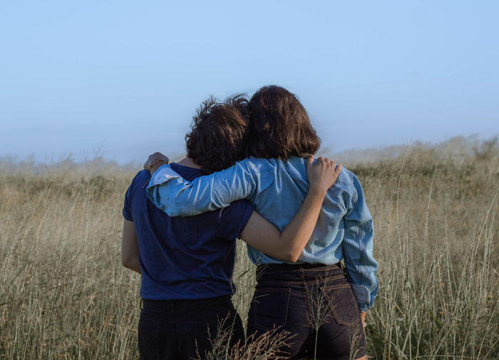 Man Offers To Walk His Lesbian Niece Down The Aisle At Her Wedding Instead Of Her Homophobe Father, Gets Called A Jerk