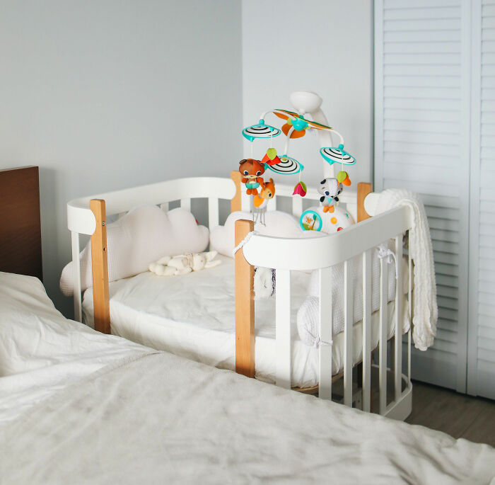 The 30 Spookiest Things That People Have Ever Heard Children Say, As Shared In This Online Group