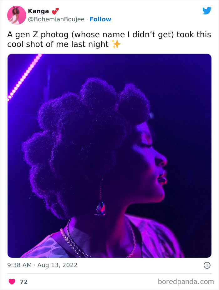 Gen-Z-vs.-Millenials-Taking-Pictures