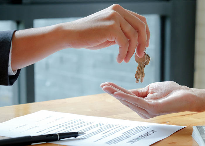 People Are Sharing Stories Of Being Scammed By Roommates In Response To This 'Head Tenant' Revealing That Other Tenants Pay Their Rent People Are Sharing Stories Of Being Scammed By Roommates In Response To This 'Head Tenant' Revealing That Other Tenants Pay Their Rent