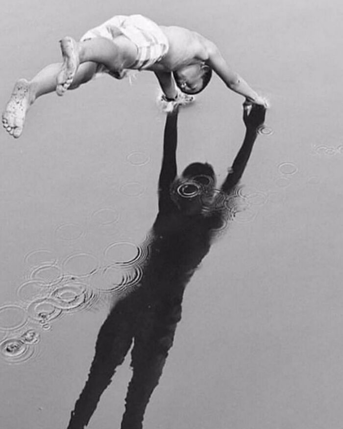 Instagram Account Shares Beautiful Photos Taken On The Street Or In Public Places (30 New Pics)