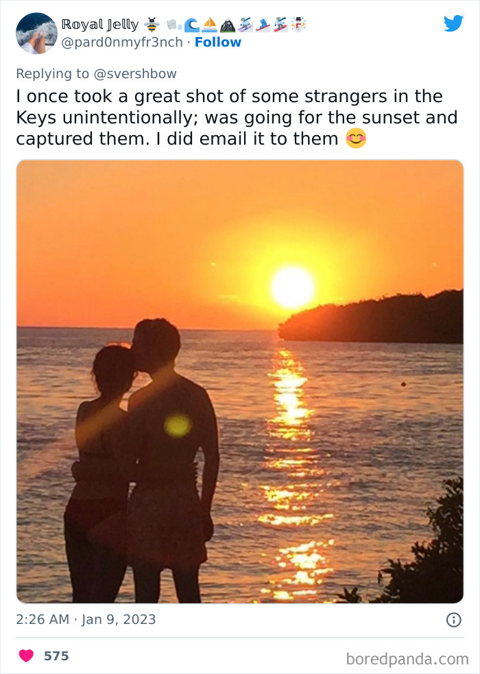 Gen-Z-vs.-Millenials-Taking-Pictures