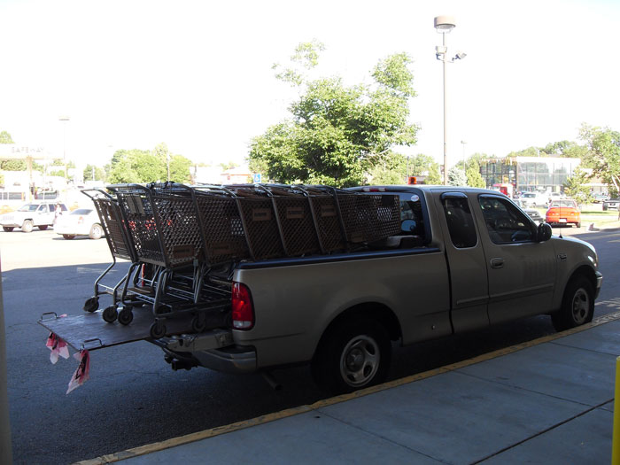 Folks Online Think People Who Weren’t Raised Right Show Clear Signs Of It With These 30 Behaviors