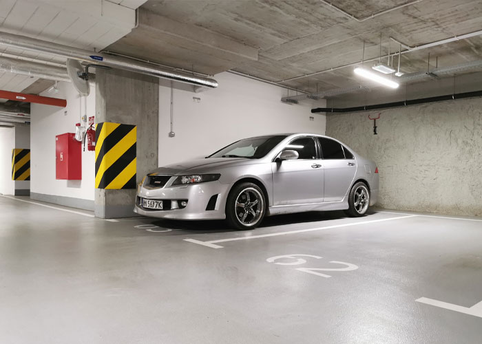 Airbnb Host Ruins Woman's Vacation So She Ruins His Illegal Business