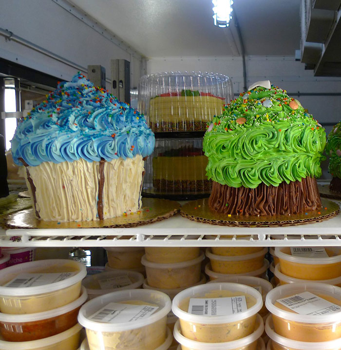 Brother Left Without Wedding Cake Because Sister Wouldn&rsquo;t Do It For Free After He Promised To Pay $400