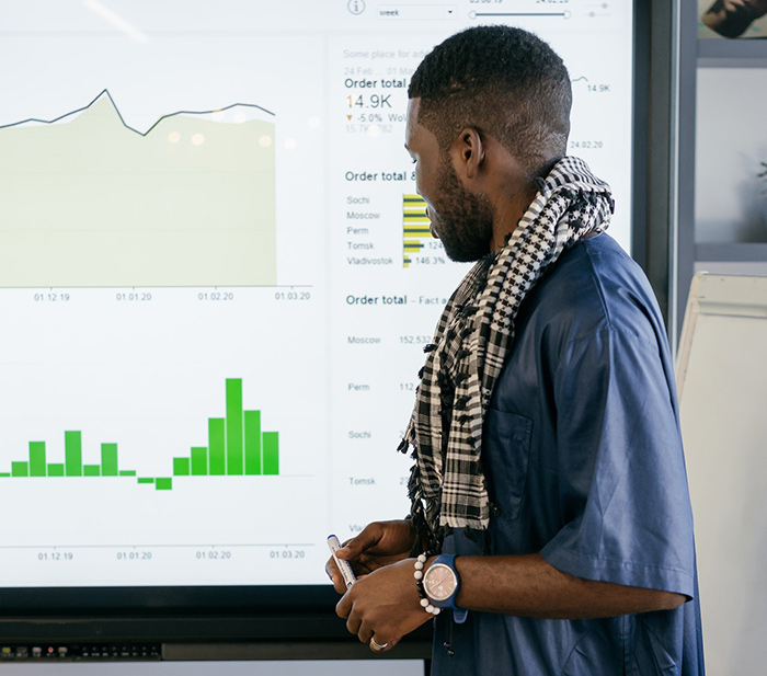 “Ignored”: Student Is Left To Do An Entire Group Project On Her Own Because Nobody Cares, Pulls Petty Revenge To Teach Them A Lesson “Ignored”: Student Is Left To Do An Entire Group Project On Her Own Because Nobody Cares, Pulls Petty Revenge To Teach Them A Lesson