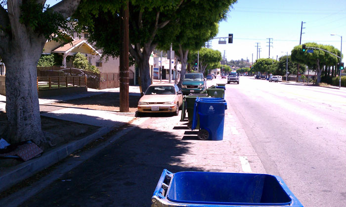 People Are Applauding This Homeowner For Executing The Perfect Plan Against Local HOA After Getting Fined $200 For Ridiculous 'Violations'