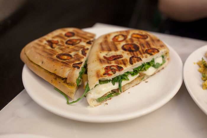 Person Wanted To Know What Are The Menu Items Chefs Hate Making And Got These 30 Answers