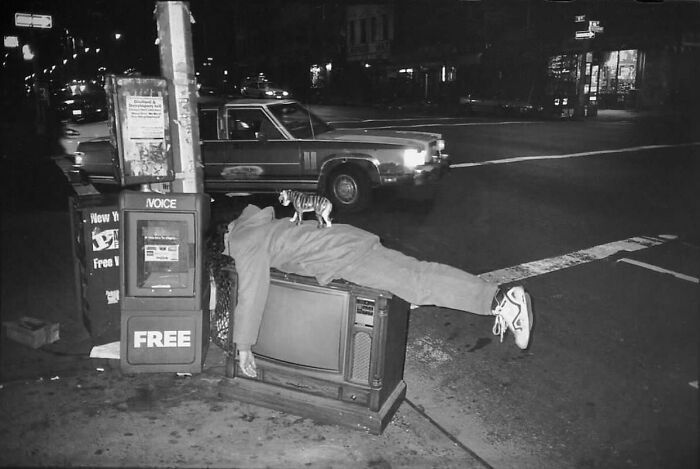 56 New Photos Of Fascinating Moments From The Streets Shared By This Instagram Account