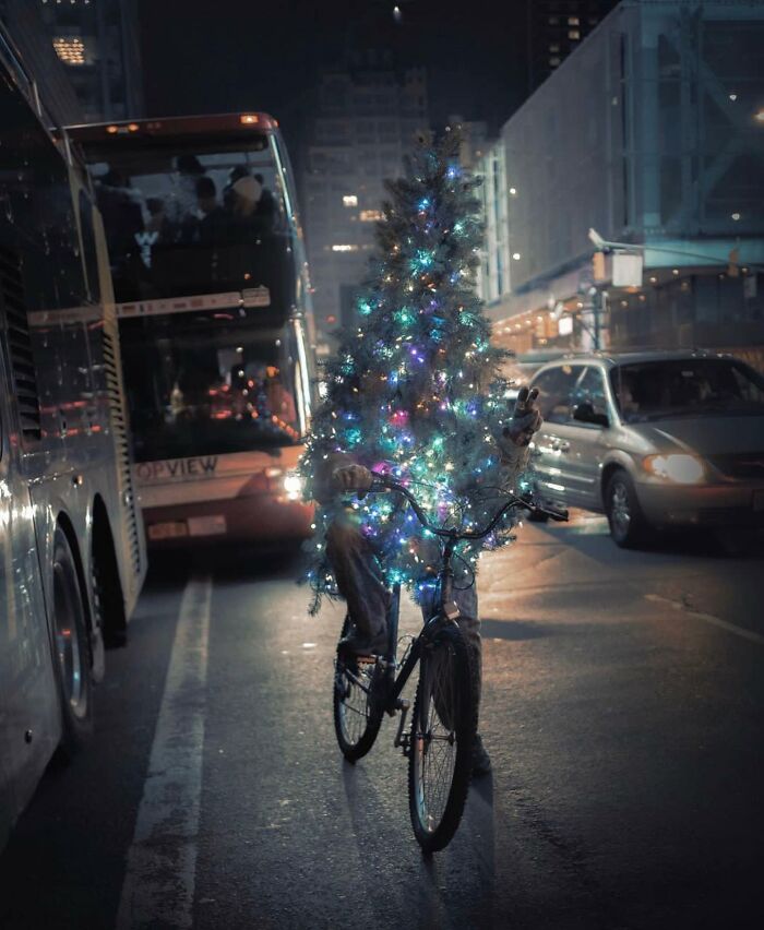 Instagram Account Shares Beautiful Photos Taken On The Street Or In Public Places (30 New Pics)