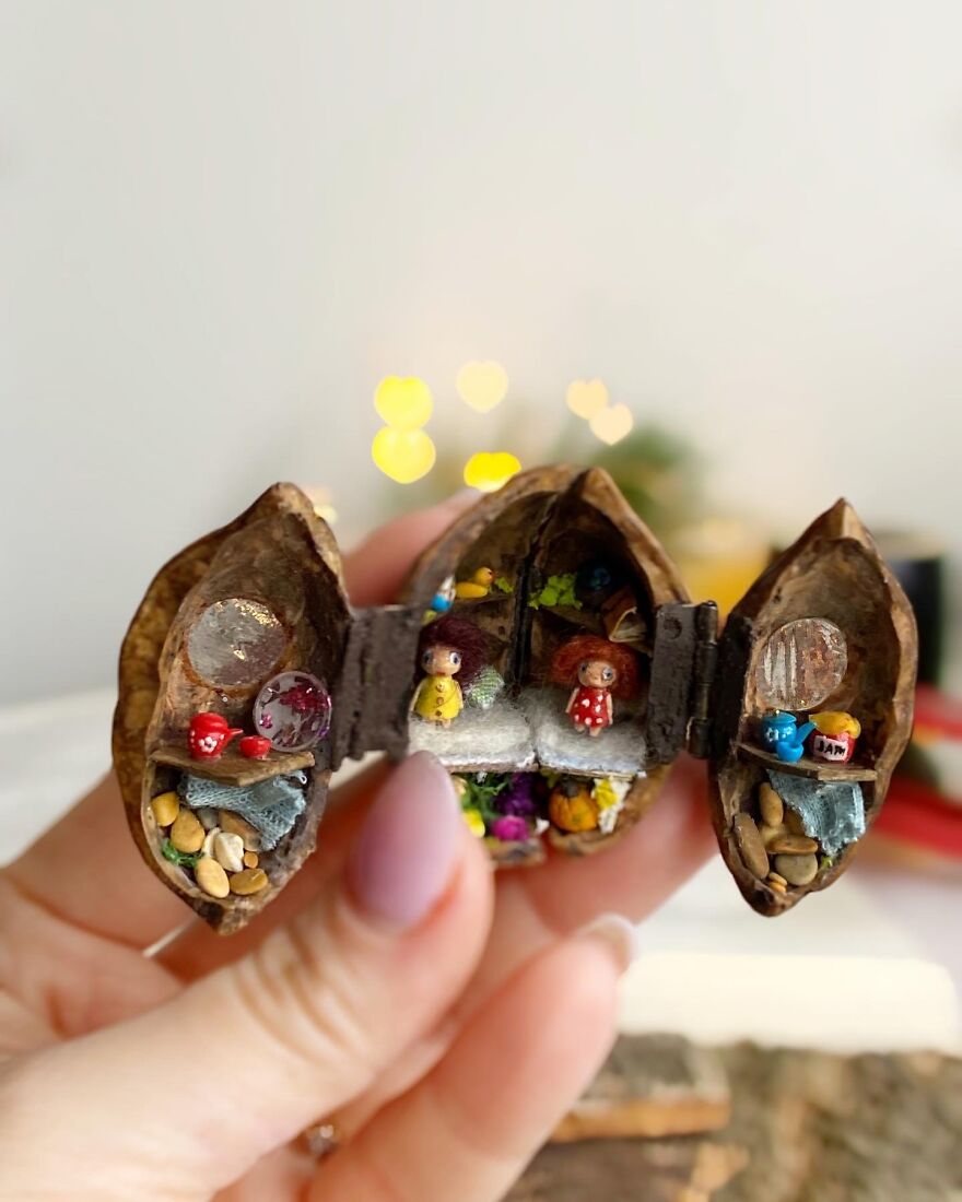 I Create Tiny Worlds Inside Walnut Shells (21 Pics)
