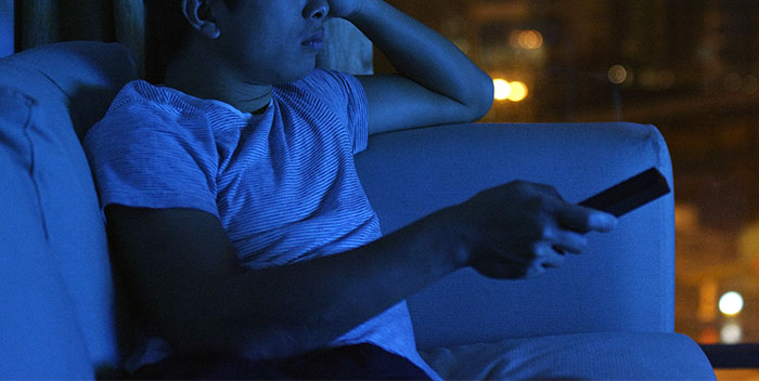 Guy Serves Refreshing Revenge After Someone Parks In His Driveway, Blocks Them In And Then Opens Up A Beer