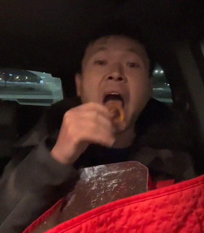 &lsquo;Thank You, $1 Tipper&rsquo;: DoorDash Driver Films Himself Eating Client&rsquo;s Food After They Tipped Too Little To Teach Other Clients A Lesson