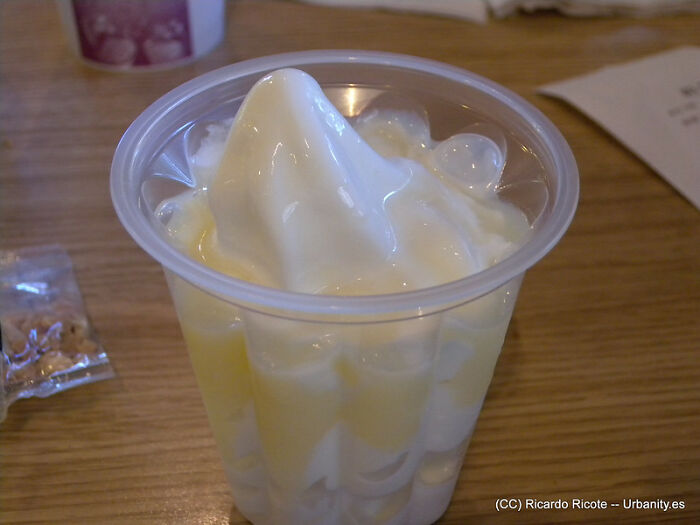 "99.9% Of The Time The Ice Cream Machine Is Not Broken": McDonald's Employee Reveals 12 Secrets The Company Doesn't Want Customers To Know