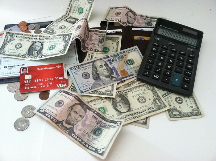 Person Asked “What's Something You Still Don't Understand Even After Many Different People Explain It To You?” And 30 People Confessed