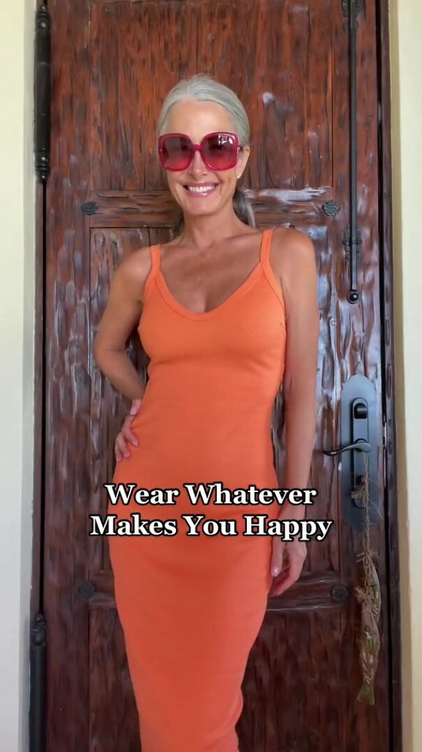 "I Am Determined To Age Like This": People Online Are Applauding This Woman For Going Against The Current And Redefining How Women In Their 50s Should Look