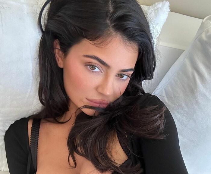 Kylie Jenner, 379 Million