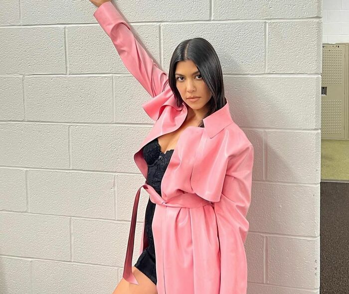 Kourtney Kardashian, 208 Million