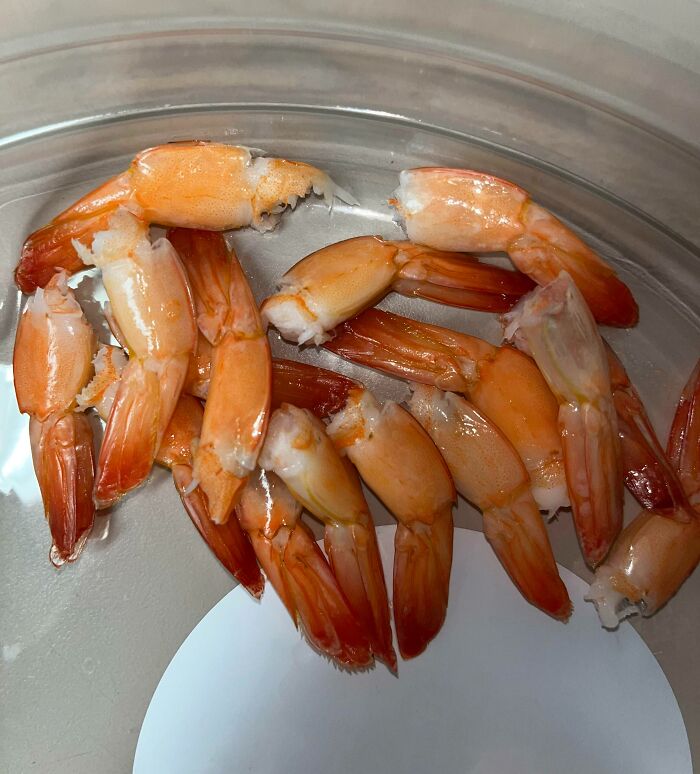 The Way My Girlfriend Eats Shrimp