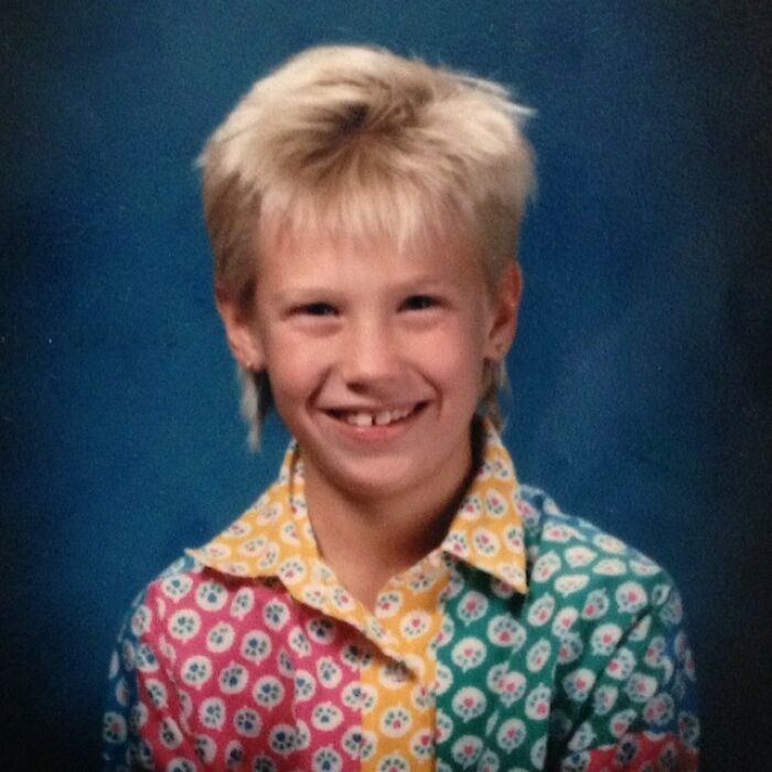 Picture of January Jones in yearbook