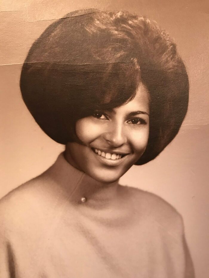 Picture of Pam Grier in yearbook