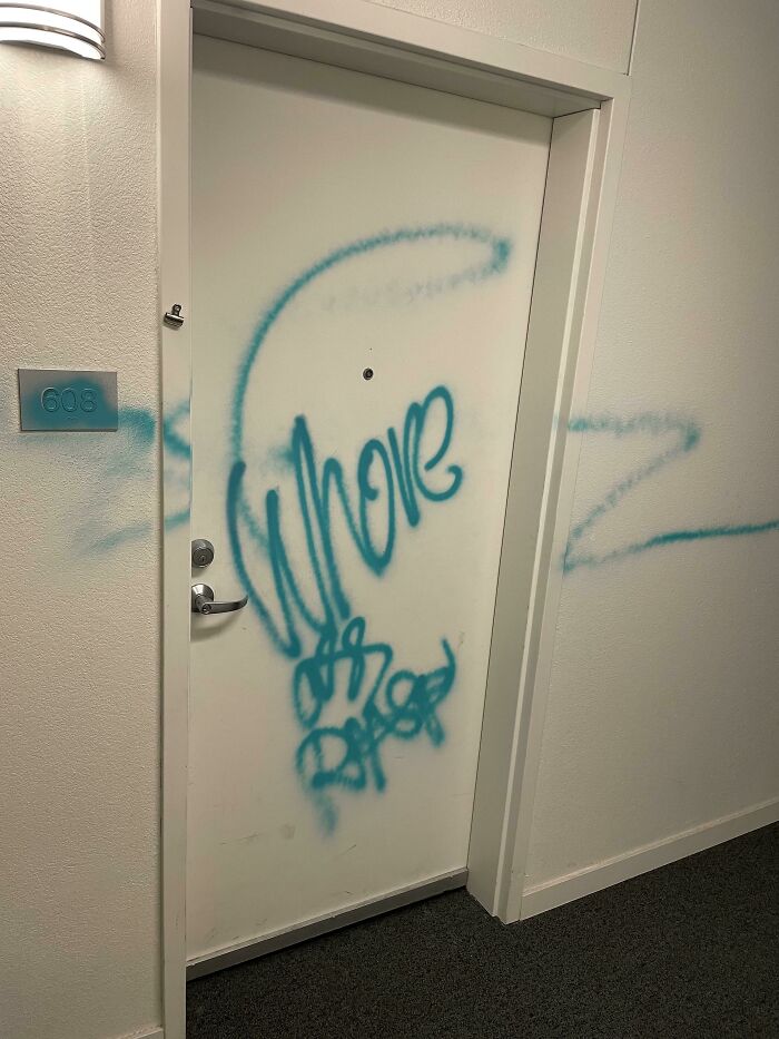 What My Neighbors (Ex?) Boyfriend Did To Her Apartment Door