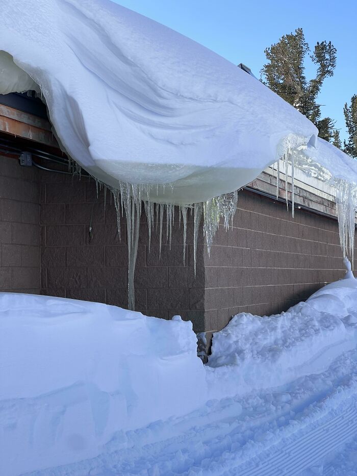 The Way Melting & Refreezing Caused This Ice To Form