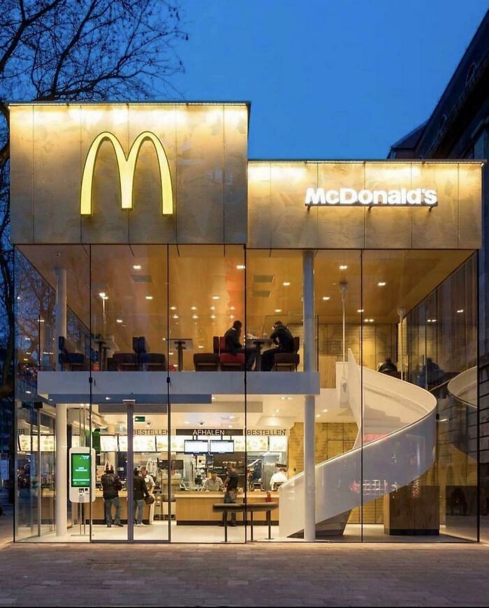 I’m Lovin This Mcdonald’s In Rotterdam