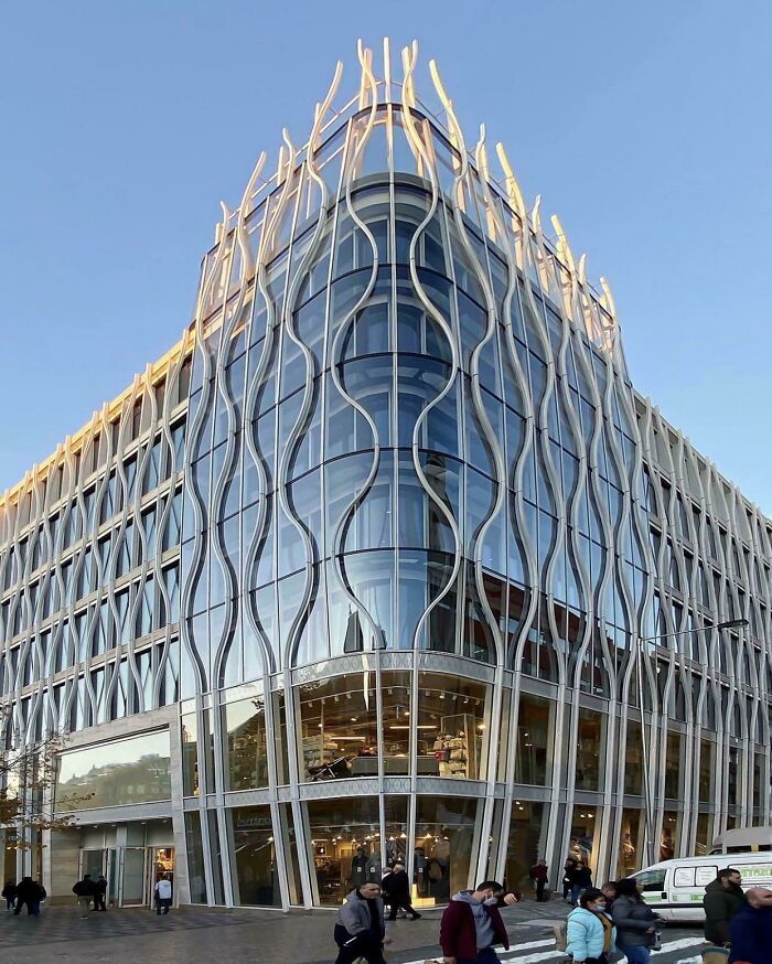 The Flow Building, Prague