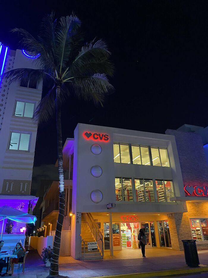 The Scarface Chainsaw Scene Location Is Now A CVS