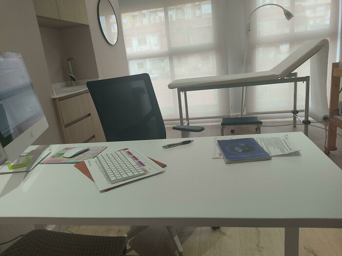 Do Not Worry If Your Renders Look Flat. This Is A Pic From My Dermatologist Office