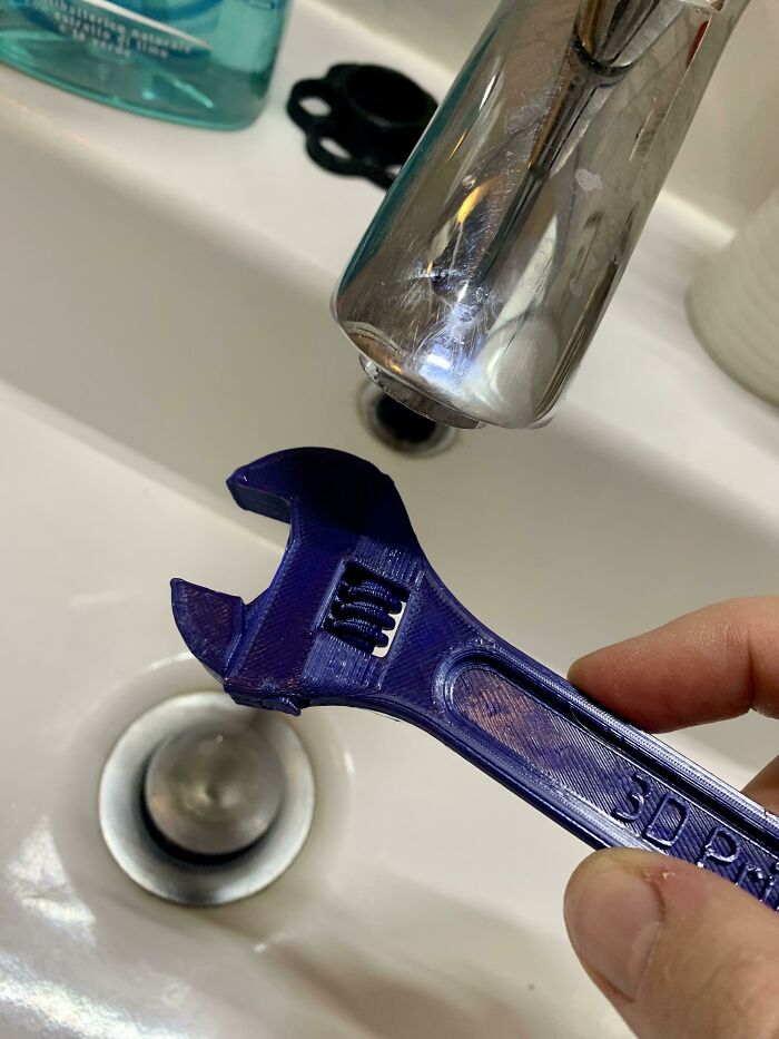 In My Previous Post Many People Complained That My Design Is Dumb Since I Could Simply Use A Wrench To Unscrew The Faucet Aerator. You're Right, But It Takes 3x More Time To Print…