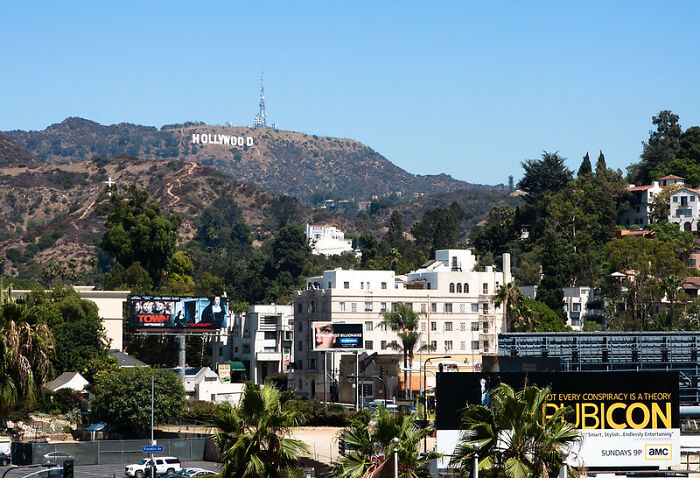 50 Disappointed Tourists Share Travel Destinations From Around The World That Aren't Worth The Hype