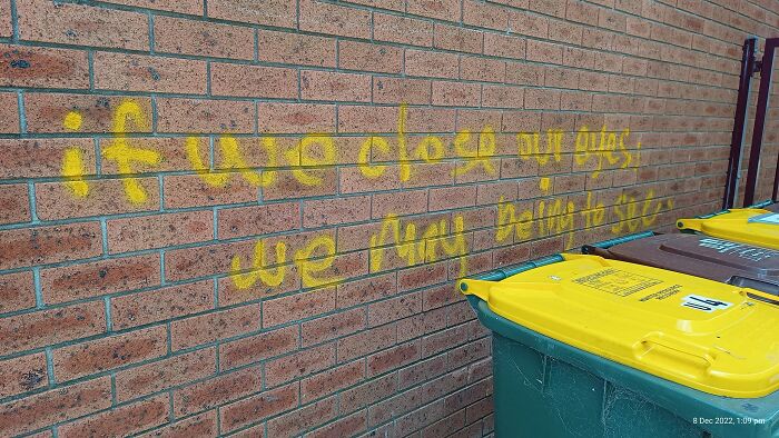 Funny-Questionable-Graffiti